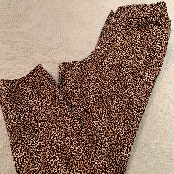 White House Black Market Pants - Cropped pants White House Black Market Pants - Cropped pants